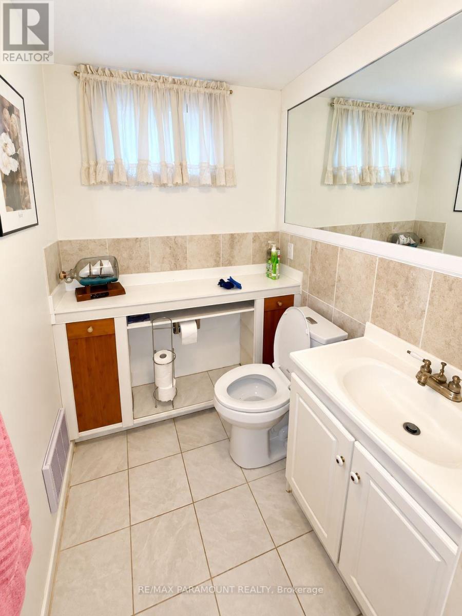 42 Bromley Crescent, Brampton, Ontario  L6T 1Z1 - Photo 19 - W13763872