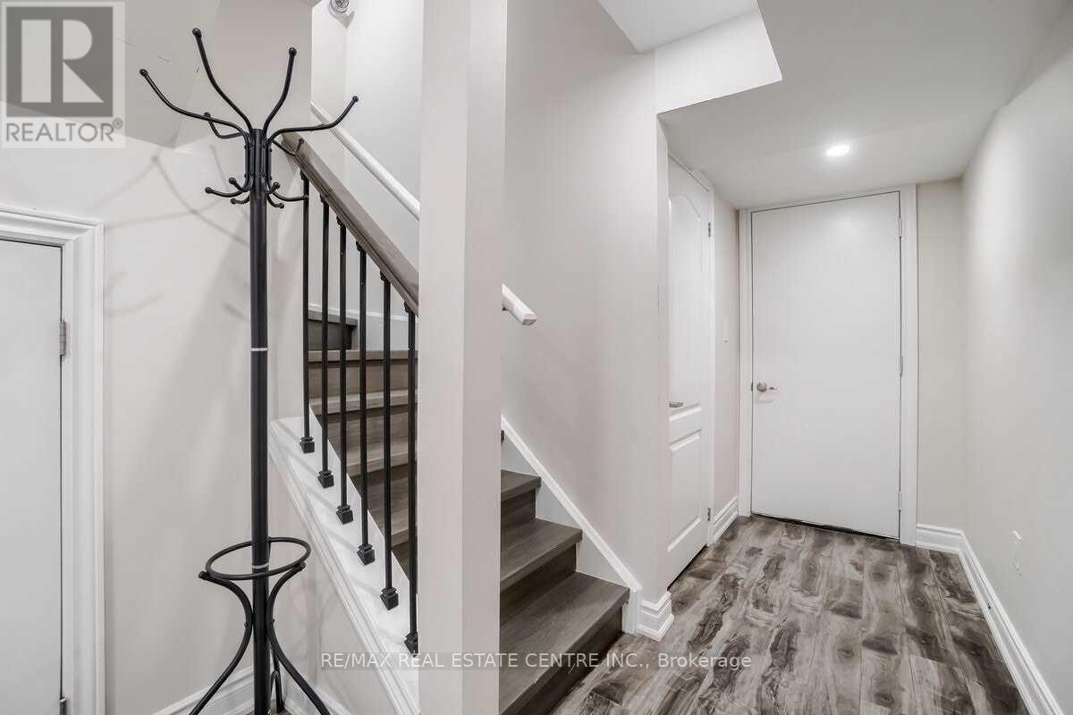 11 Ingleside Road, Brampton, Ontario  L6Y 0Z2 - Photo 30 - W13763880