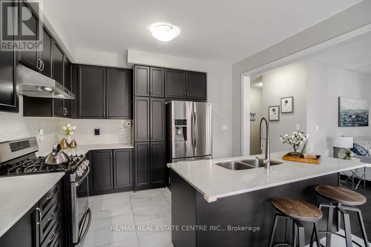 11 Ingleside Road, Brampton, Ontario  L6Y 0Z2 - Photo 9 - W13763880
