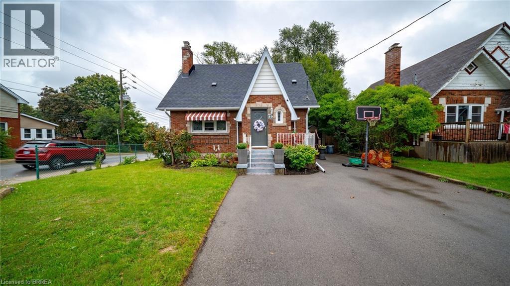 59 LYONS Avenue, Brantford, Ontario