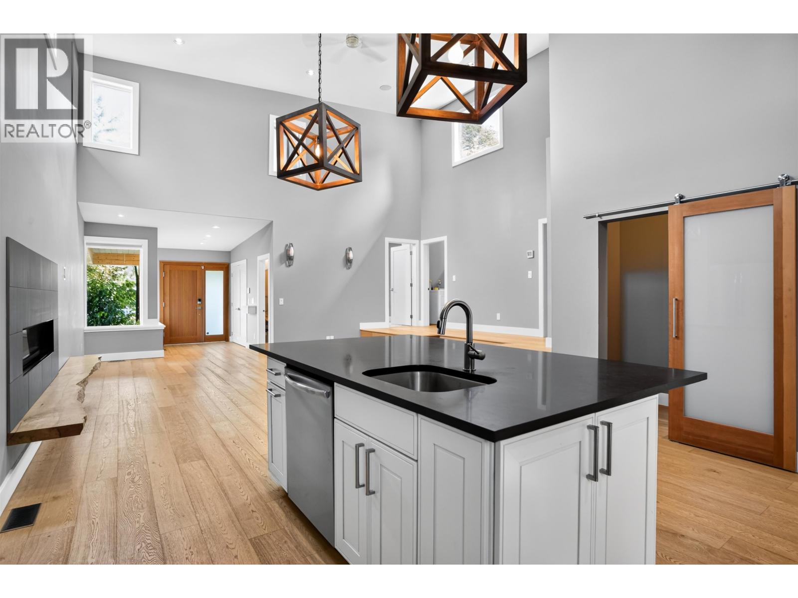 2388 Patricia Avenue, Port Coquitlam, British Columbia  V3B 2H3 - Photo 16 - R3163506
