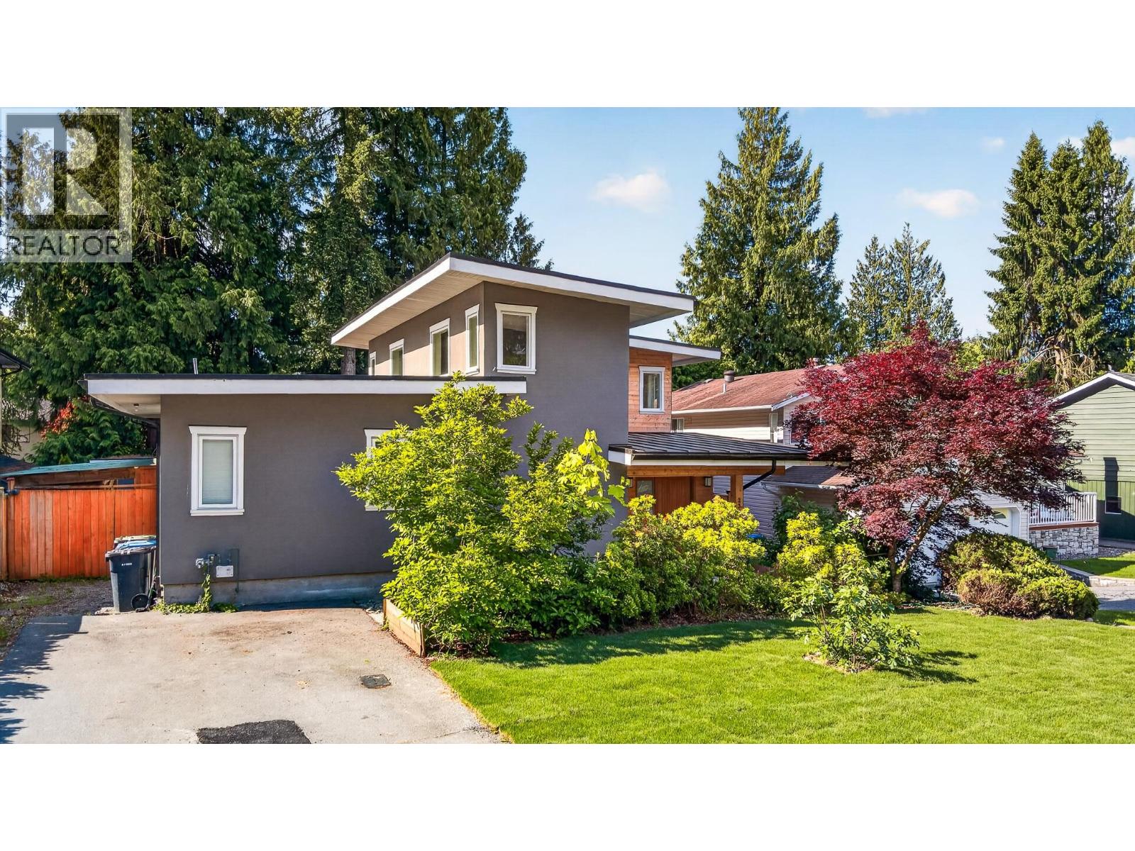 2388 Patricia Avenue, Port Coquitlam, British Columbia  V3B 2H3 - Photo 3 - R3163506