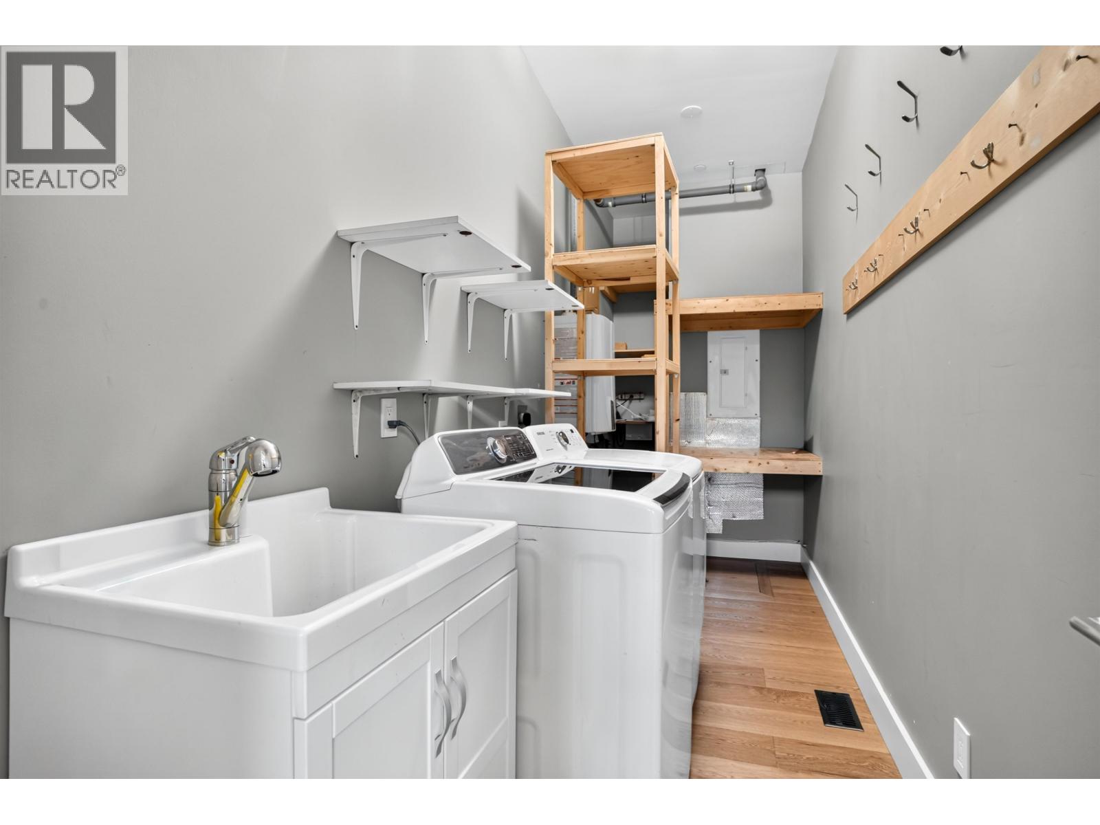 2388 Patricia Avenue, Port Coquitlam, British Columbia  V3B 2H3 - Photo 25 - R3163506