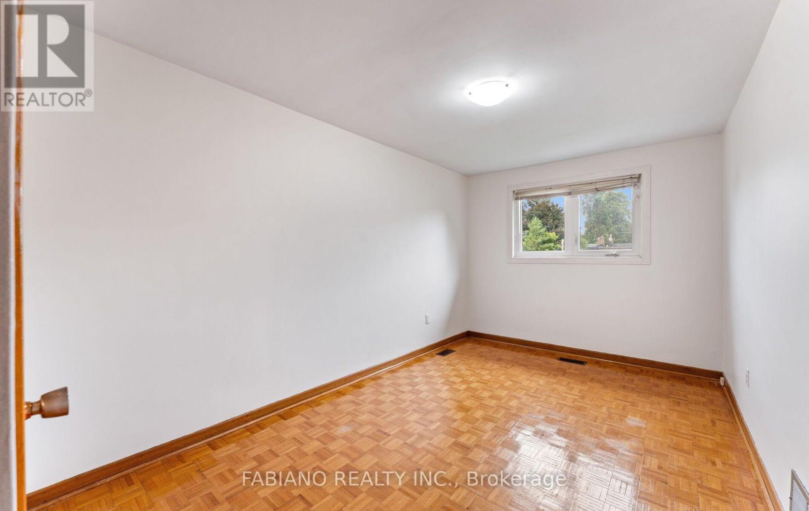 549 Gladstone Avenue, Toronto, Ontario  M6H 3J3 - Photo 15 - W13759914