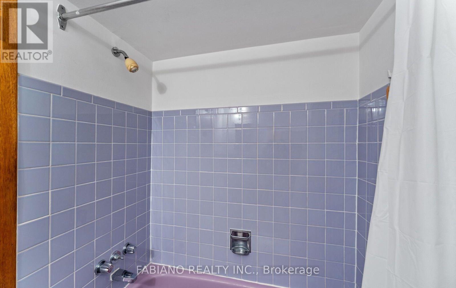 549 Gladstone Avenue, Toronto, Ontario  M6H 3J3 - Photo 30 - W13759914