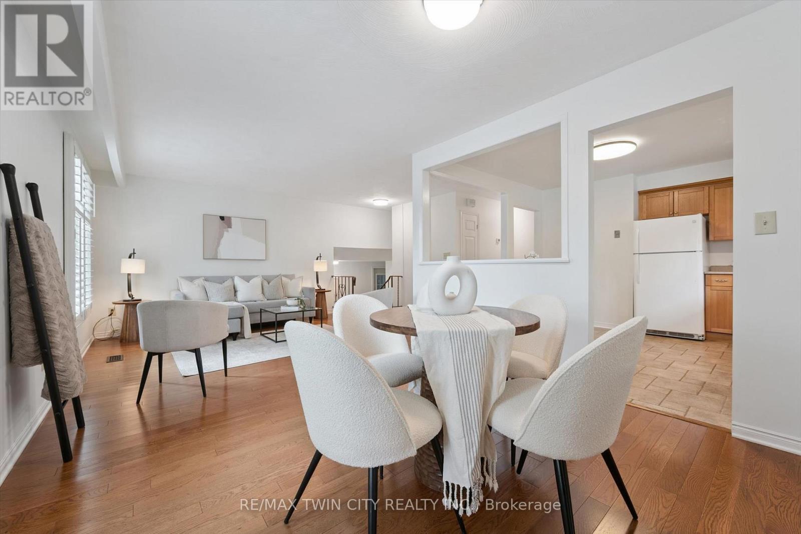 33 Maccoll Place, Haldimand, Ontario  N3W 1K4 - Photo 10 - X13763868