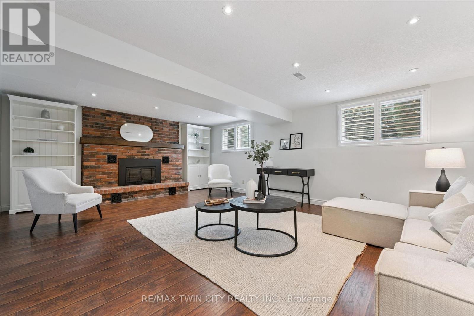 33 Maccoll Place, Haldimand, Ontario  N3W 1K4 - Photo 21 - X13763868