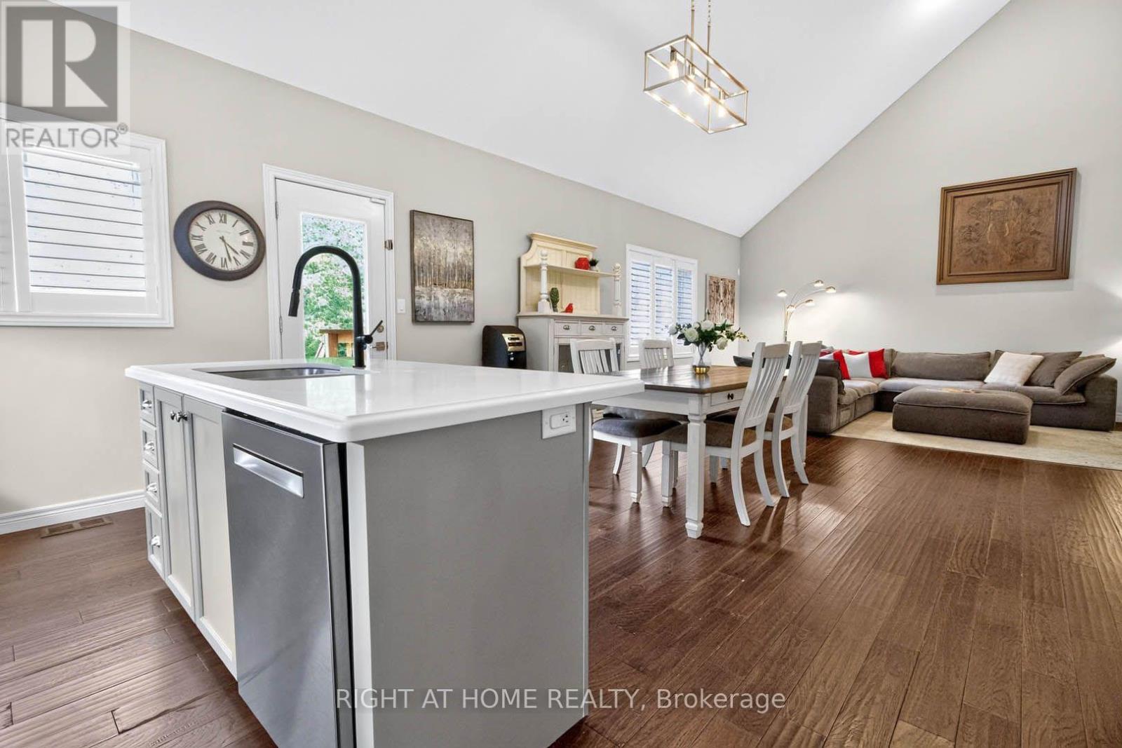 16 Rolling Lane, Hamilton, Ontario  L8K 0A1 - Photo 14 - X13763878