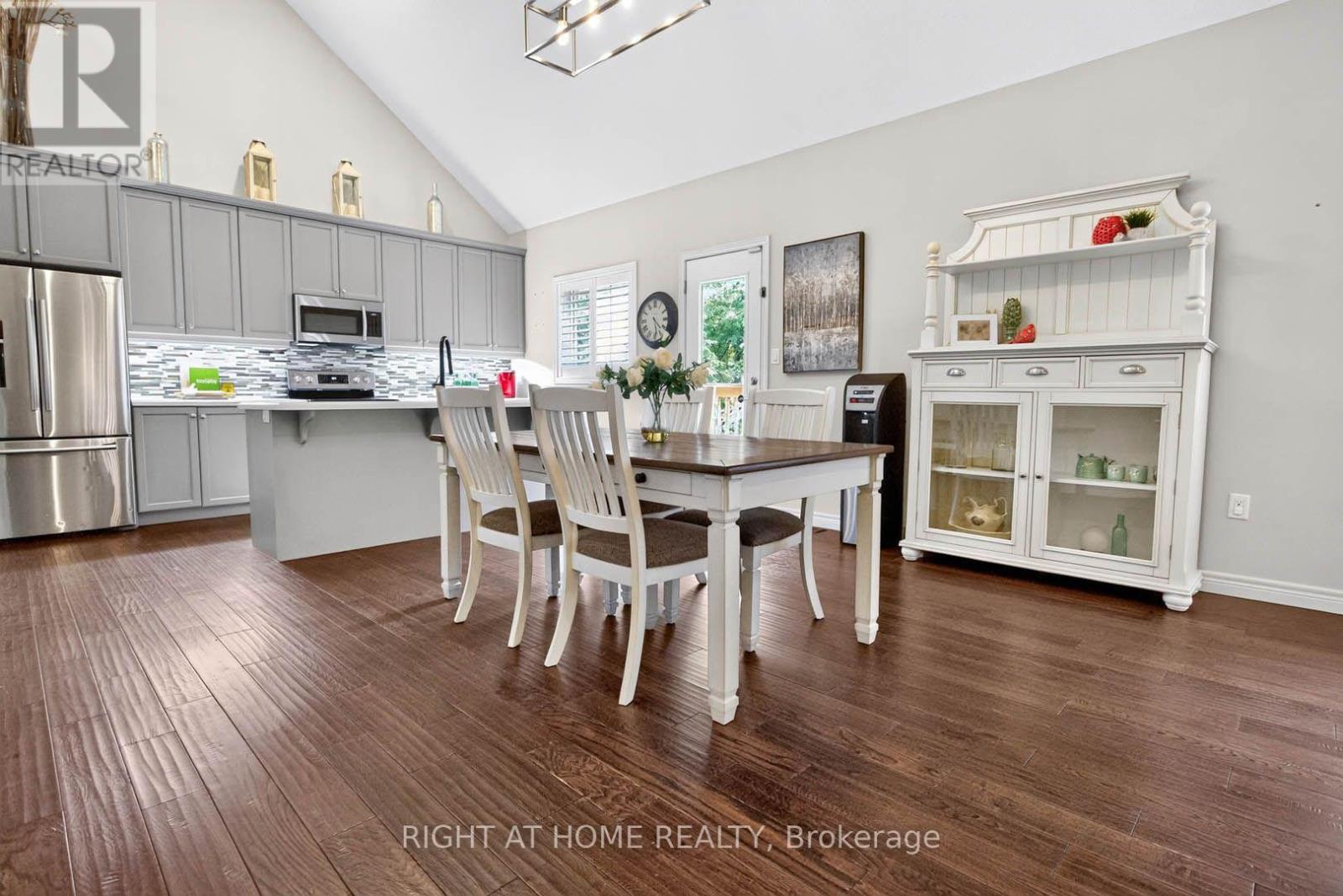 16 Rolling Lane, Hamilton, Ontario  L8K 0A1 - Photo 8 - X13763878