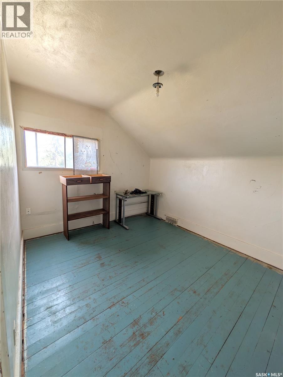 439 4th Street W, Shaunavon, Saskatchewan  S0N 2M0 - Photo 7 - SK047996