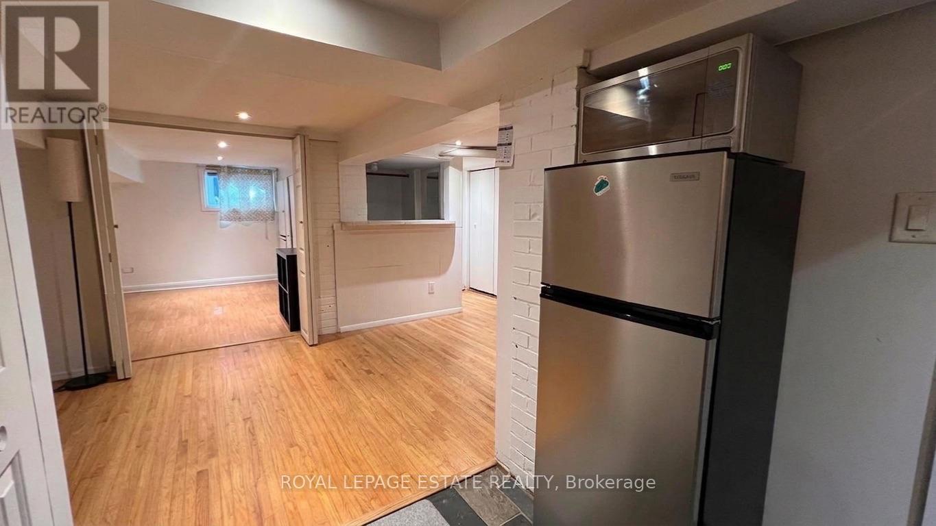 372 Victoria Park Avenue, Toronto, Ontario  M4E 3S8 - Photo 7 - E13596180