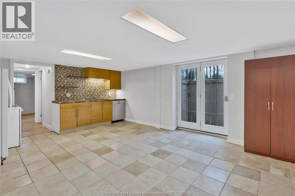3633 Mckay Unit# Lower, Windsor, Ontario  N9E 2S3 - Photo 7 - 26022111