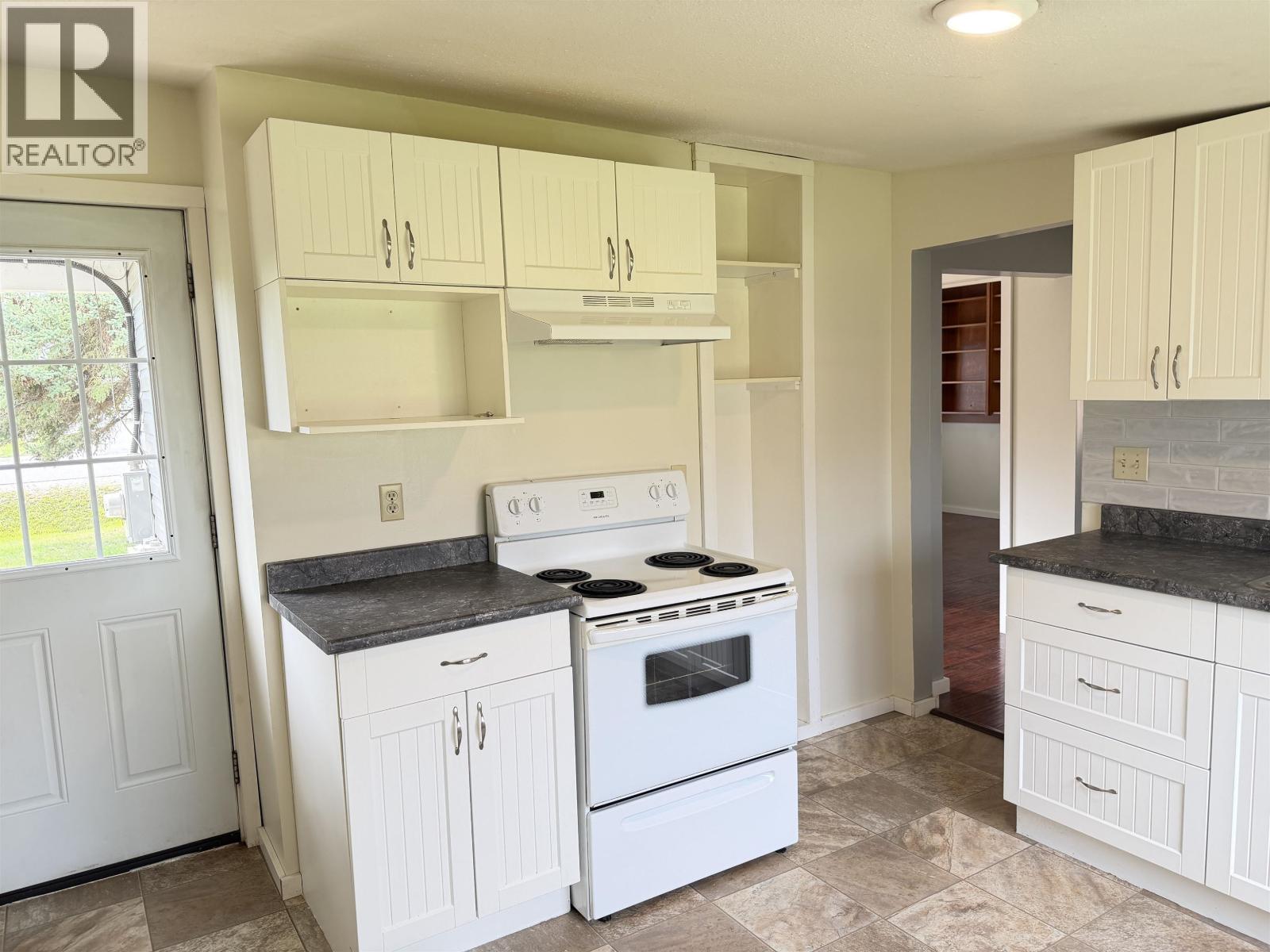 375 W Stewart Street, Vanderhoof, British Columbia  V0J 3A0 - Photo 7 - R3163574