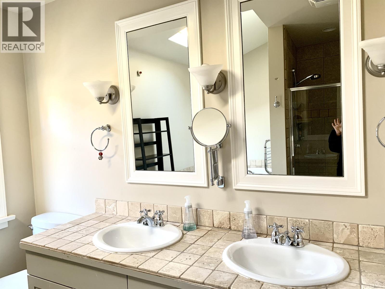 26xx W 34th Avenue, Vancouver, British Columbia  V6N 2J2 - Photo 11 - R3163709