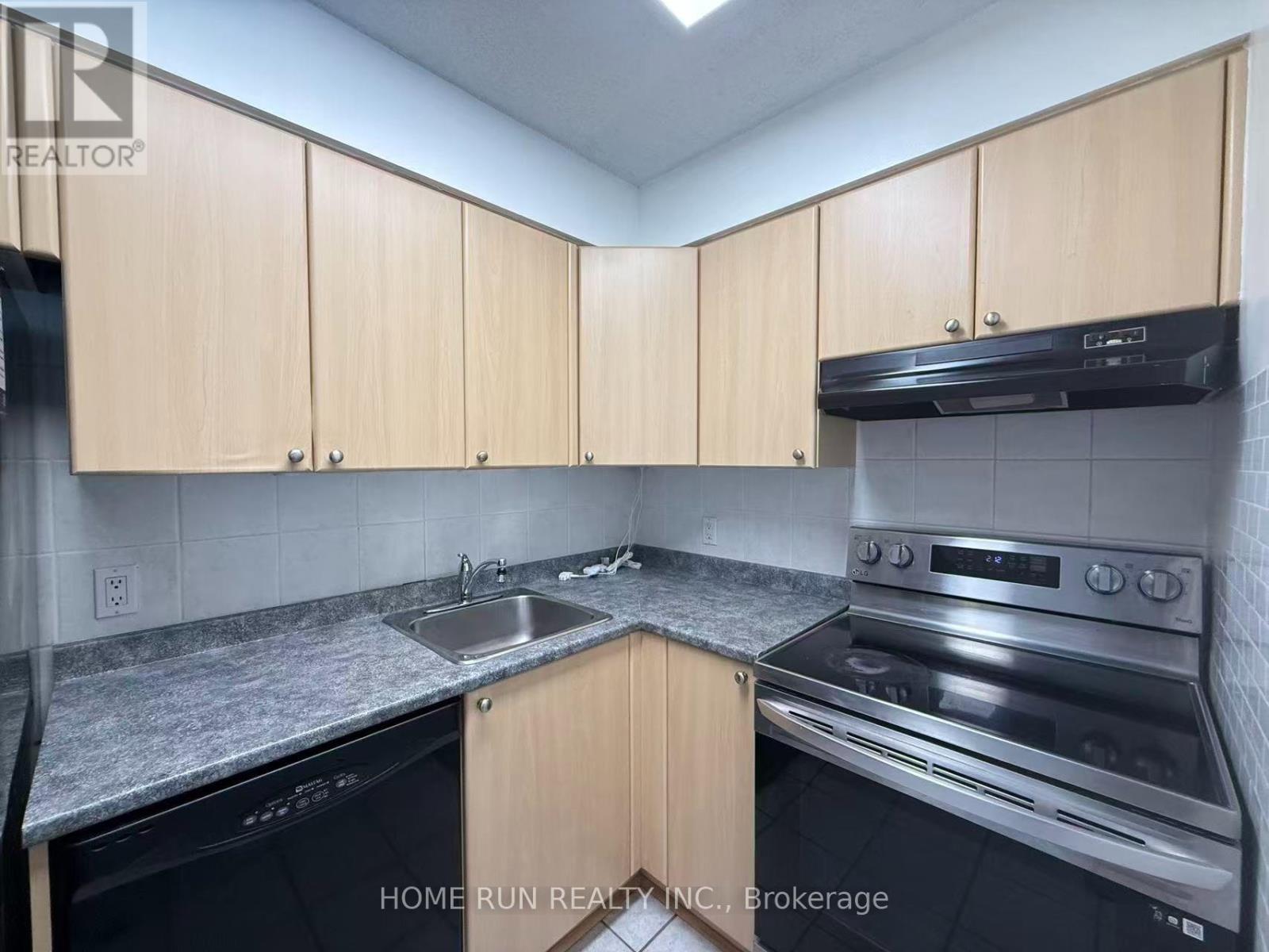 416 - 225 Alvin Road, Ottawa, Ontario  K1K 4H6 - Photo 8 - X13704936