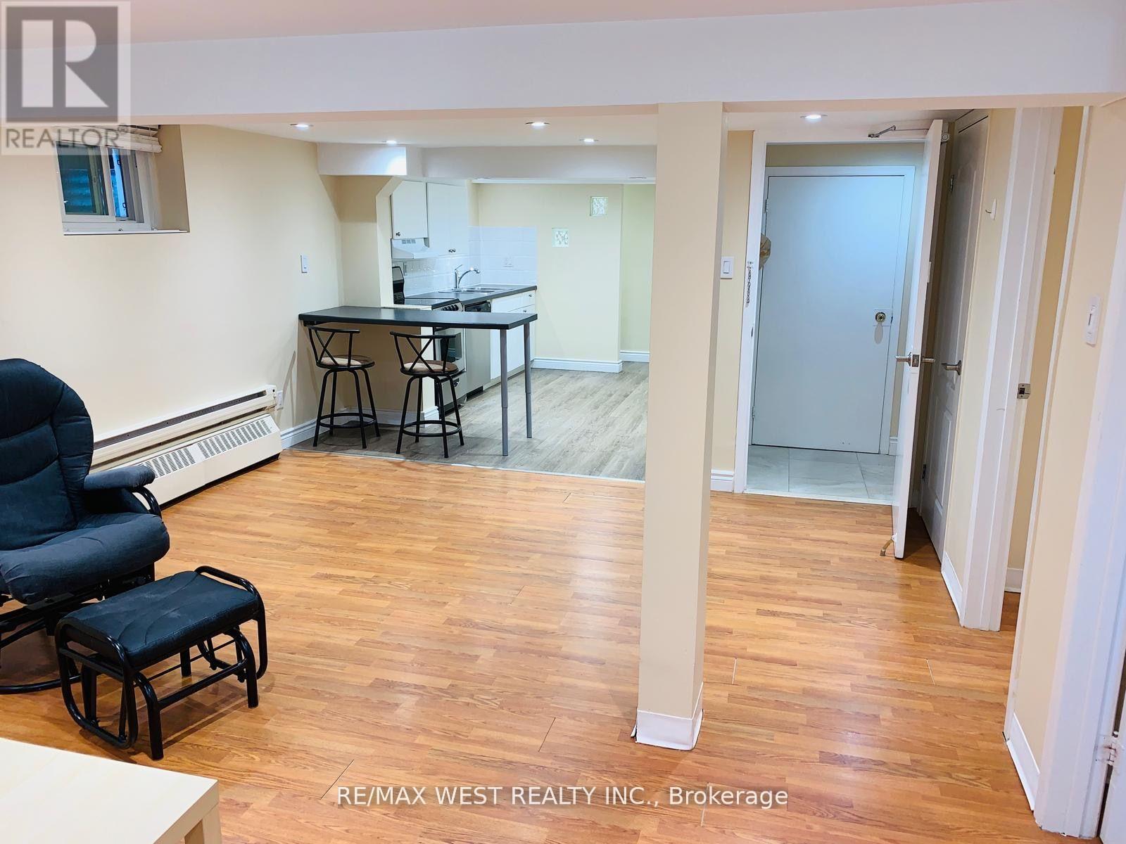 Lower - 900 Avenue Road, Toronto, Ontario  M5P 2K6 - Photo 13 - C13763924