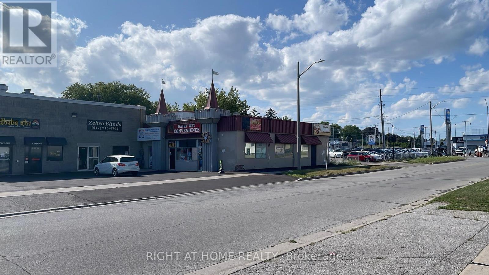 8 Midtown Drive, Oshawa, Ontario  L1J 3Z7 - Photo 6 - E13763930