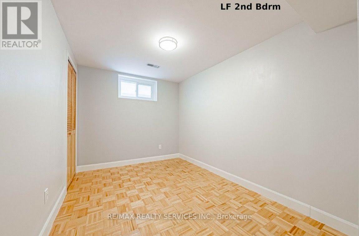 4322 Waterford Crescent, Mississauga, Ontario  L5R 2B3 - Photo 37 - W13763912