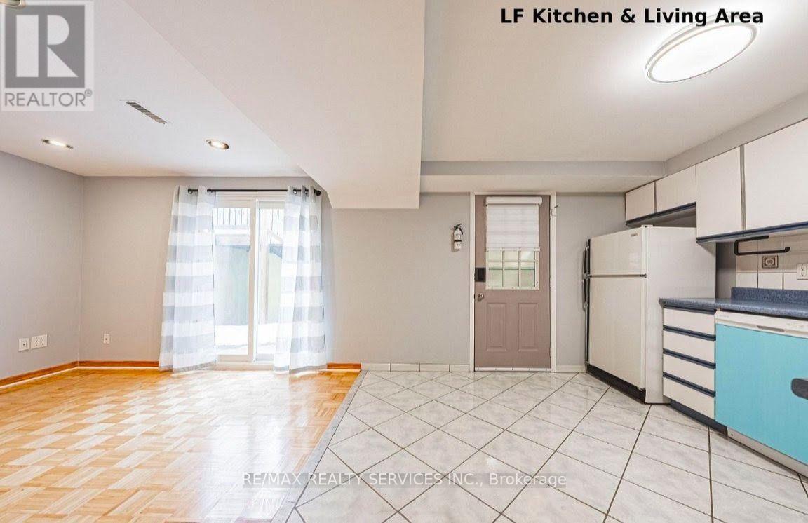 4322 Waterford Crescent, Mississauga, Ontario  L5R 2B3 - Photo 38 - W13763912