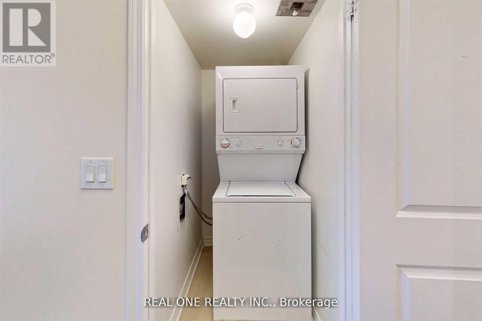 1311 - 385 Prince Of Wales Drive, Mississauga, Ontario  L5B 0C6 - Photo 15 - W13763928