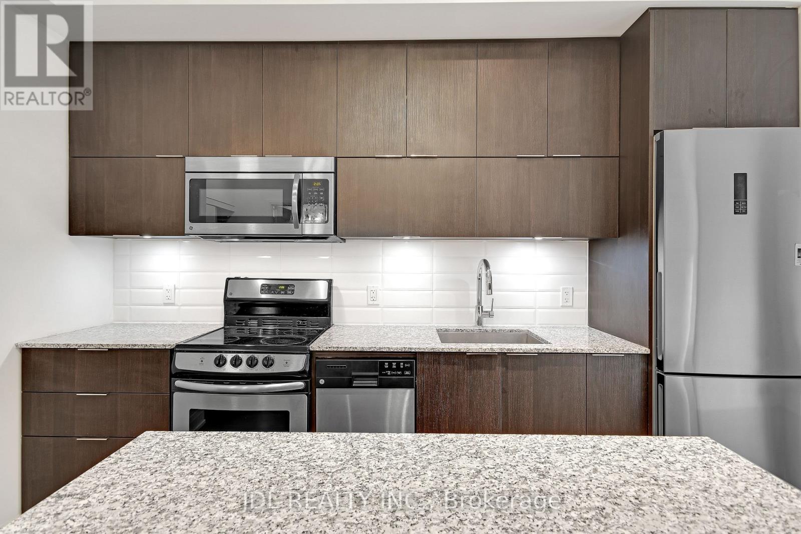 705 - 56 Annie Craig Drive, Toronto, Ontario  M8V 0C8 - Photo 11 - W13763936