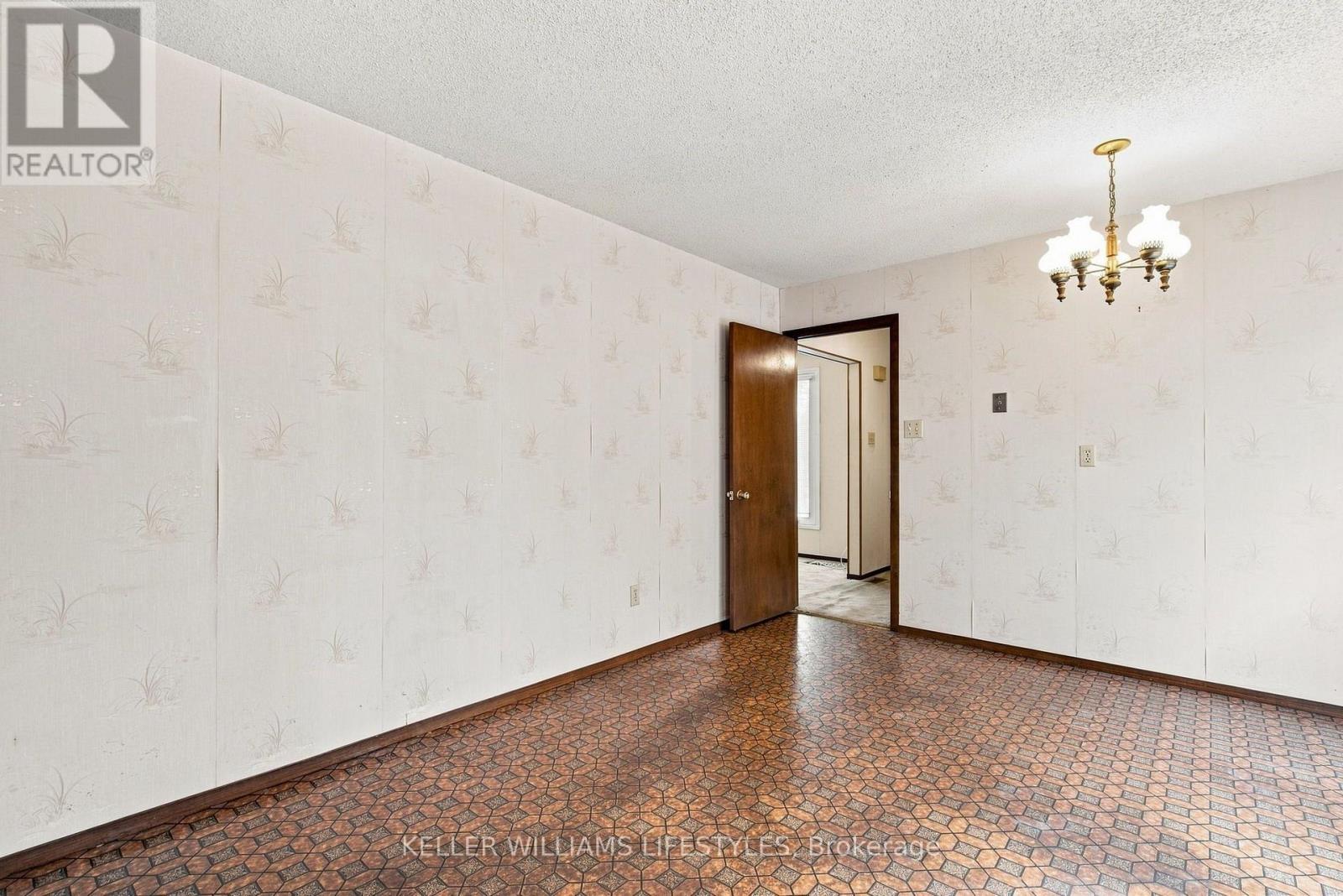1733 Aldersbrook Road, London North, Ontario  N6G 3B7 - Photo 13 - X13763948