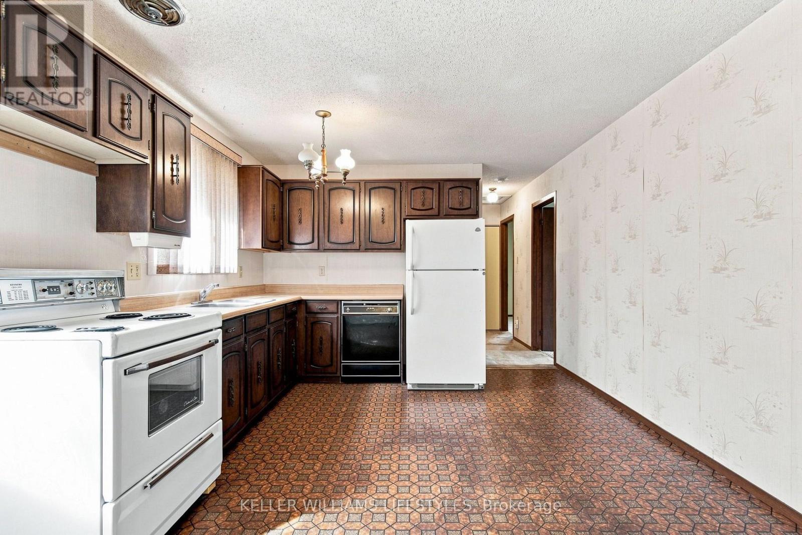 1733 Aldersbrook Road, London North, Ontario  N6G 3B7 - Photo 14 - X13763948