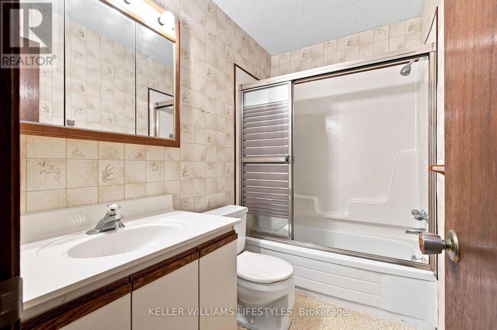 1733 Aldersbrook Road, London North, Ontario  N6G 3B7 - Photo 25 - X13763948