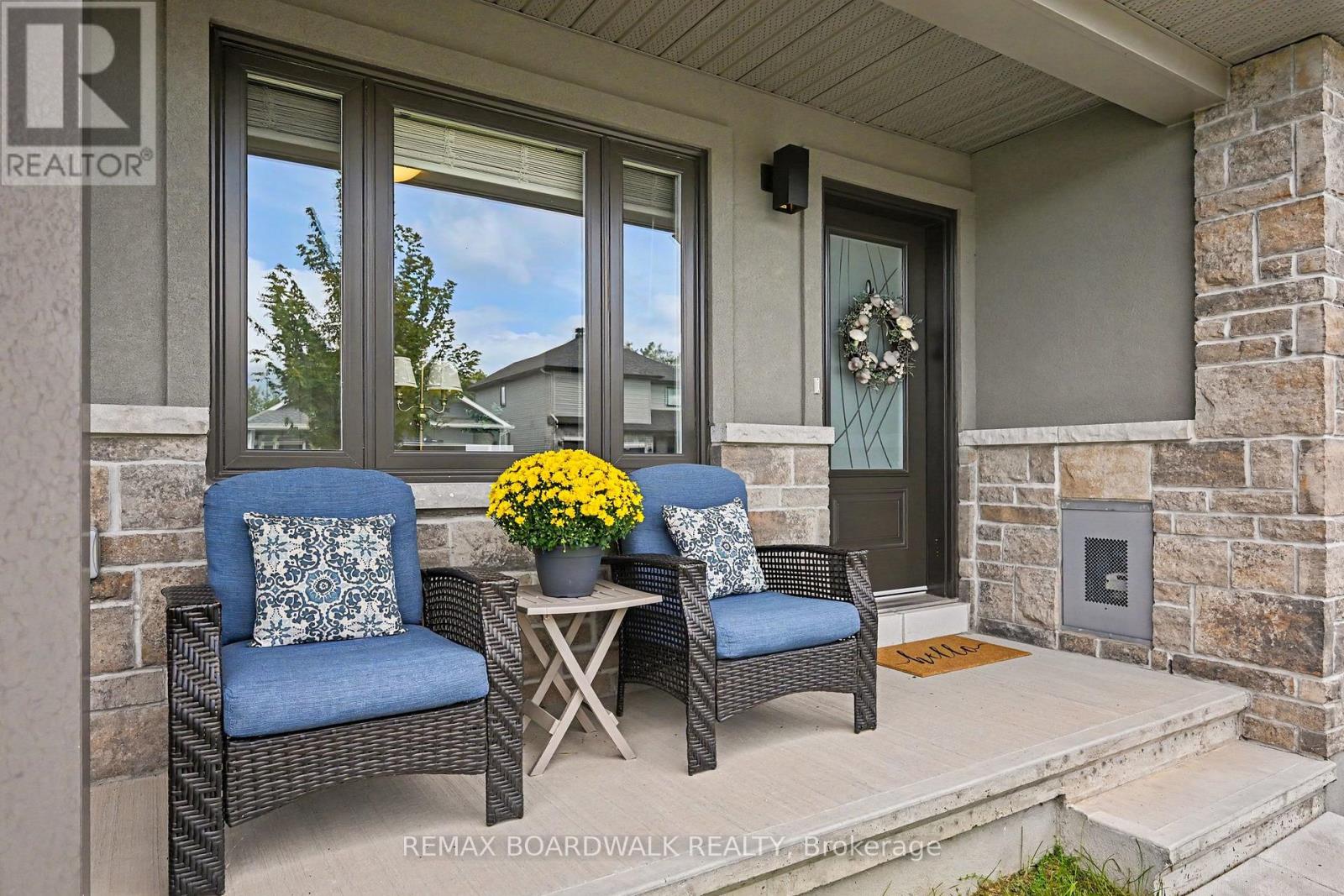 100 Seabert Drive, Arnprior, Ontario  K7S 0K1 - Photo 2 - X13763940