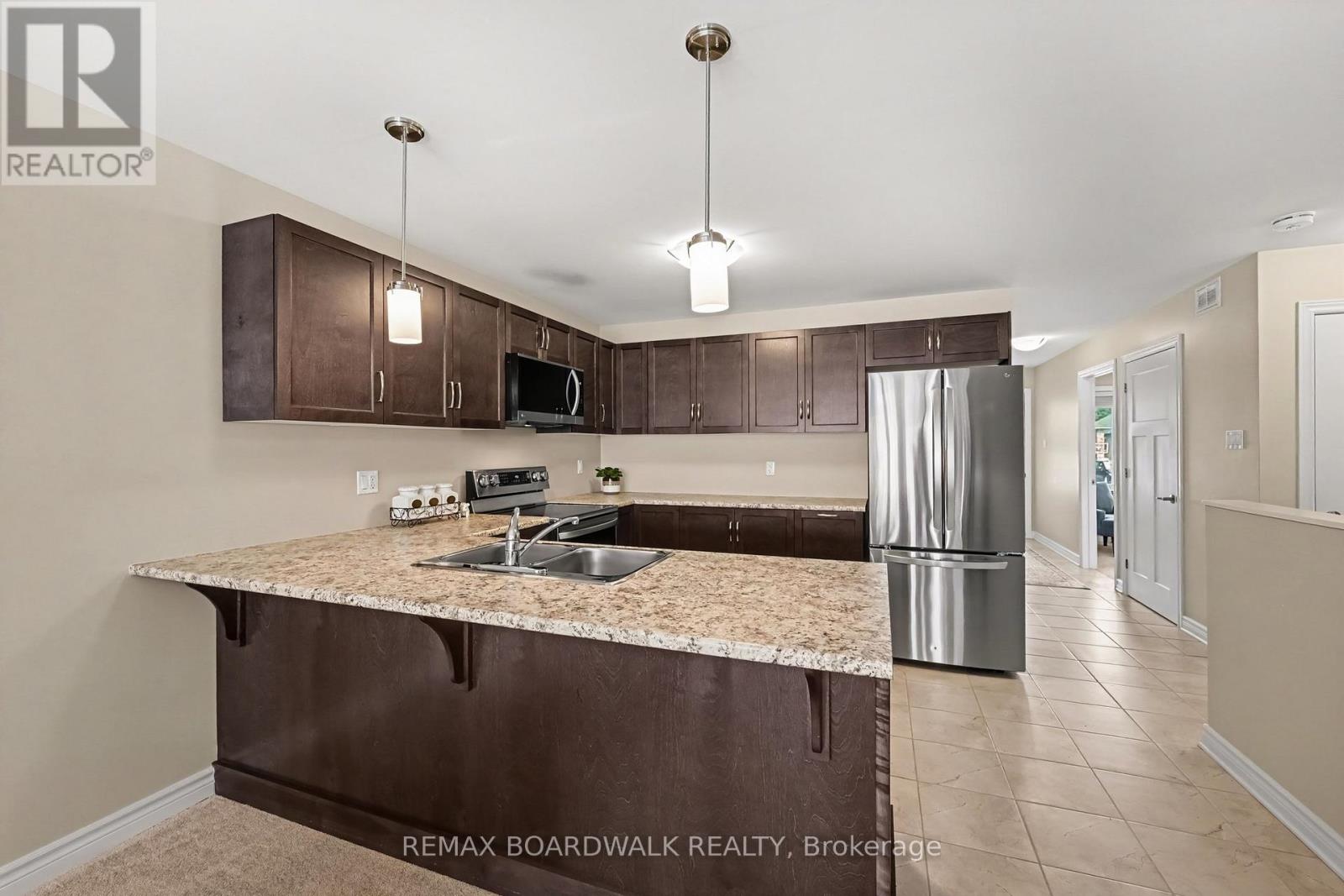 100 Seabert Drive, Arnprior, Ontario  K7S 0K1 - Photo 4 - X13763940