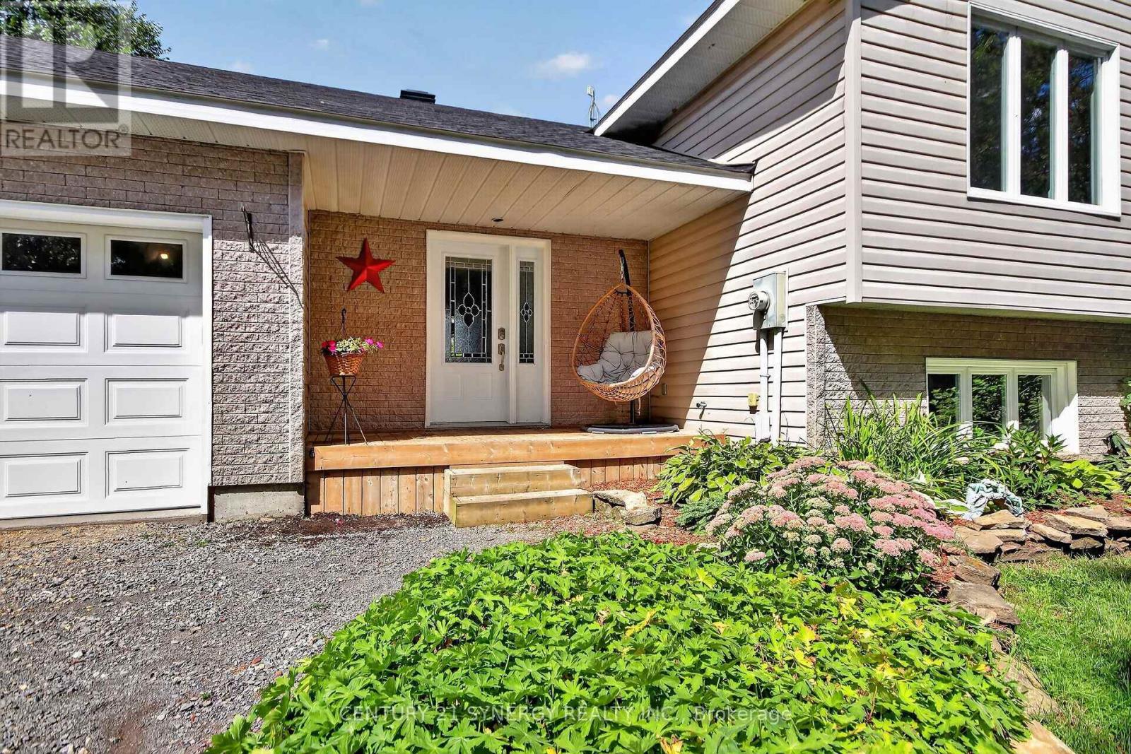 496 William Campbell Road, Montague, Ontario  K7A 4S6 - Photo 4 - X13763952