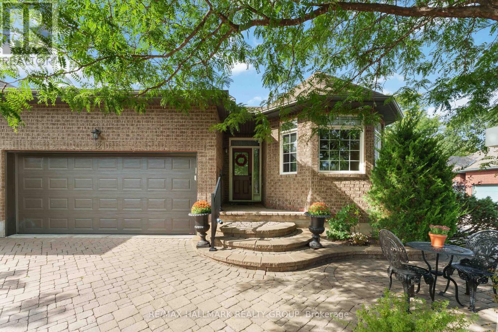121 Bartlett Private, Ottawa, Ontario  K1V 2A9 - Photo 1 - X13763966