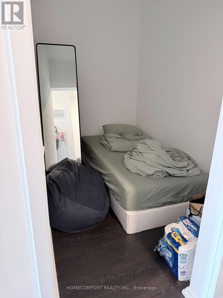 2911 - 197 Yonge Street, Toronto, Ontario  M5B 1M4 - Photo 11 - C13763972