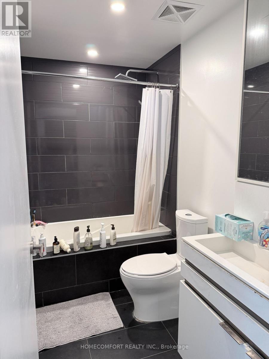 2911 - 197 Yonge Street, Toronto, Ontario  M5B 1M4 - Photo 12 - C13763972