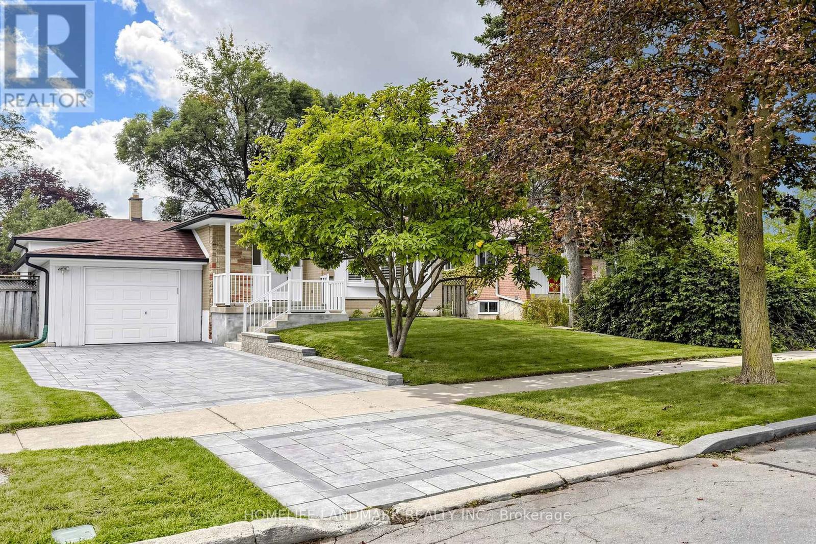 29 DEXTER BOULEVARD, Toronto, Ontario