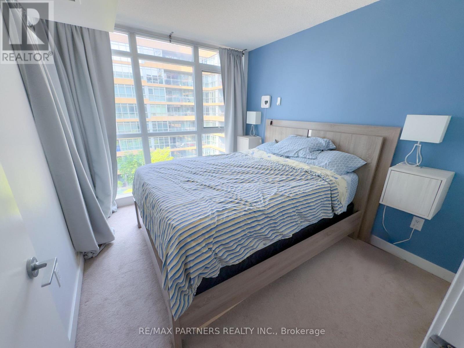 719 - 10 Capreol Court, Toronto, Ontario  M5V 4B3 - Photo 5 - C13764014
