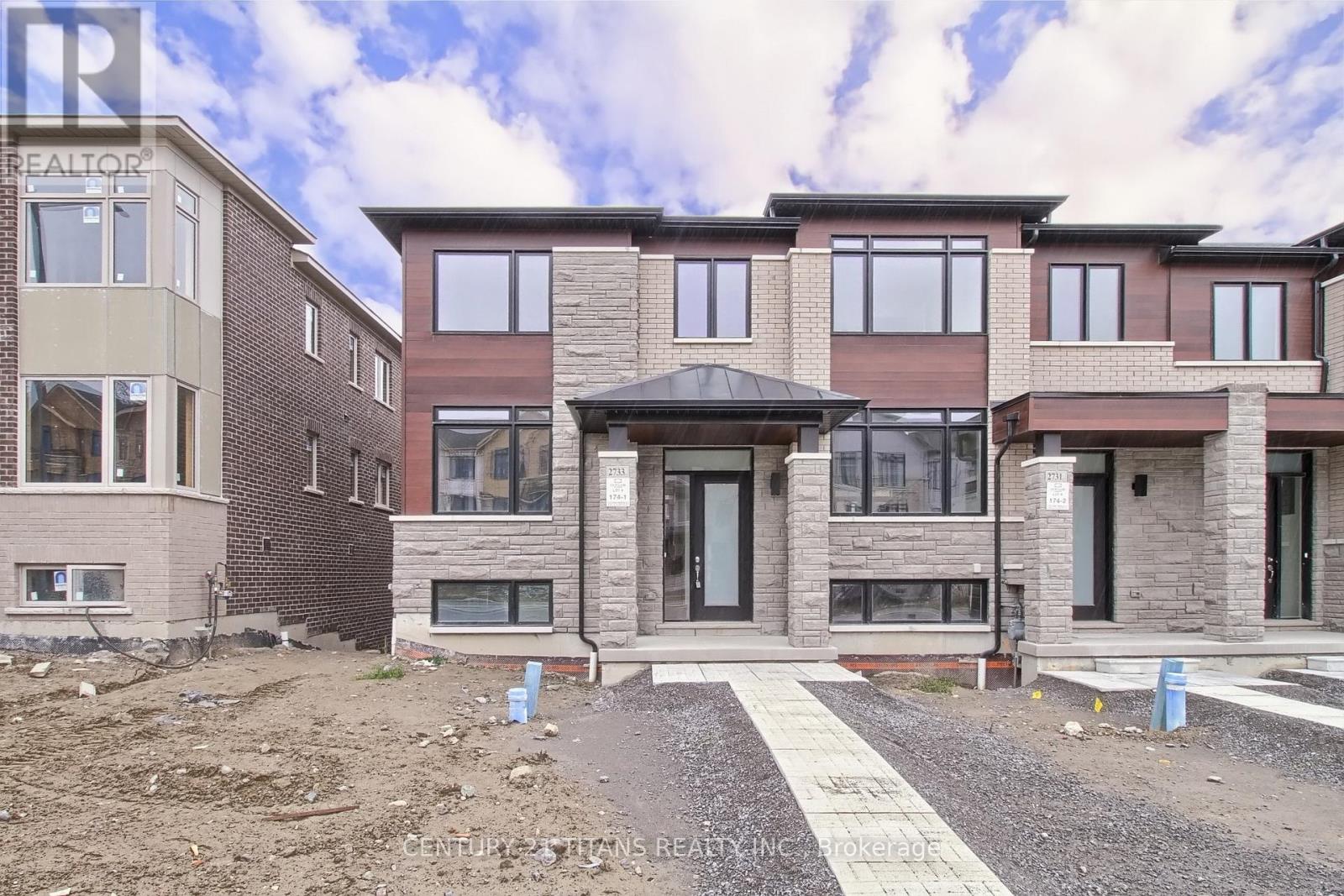 2733 PETER MATTHEWS DRIVE, Pickering, Ontario