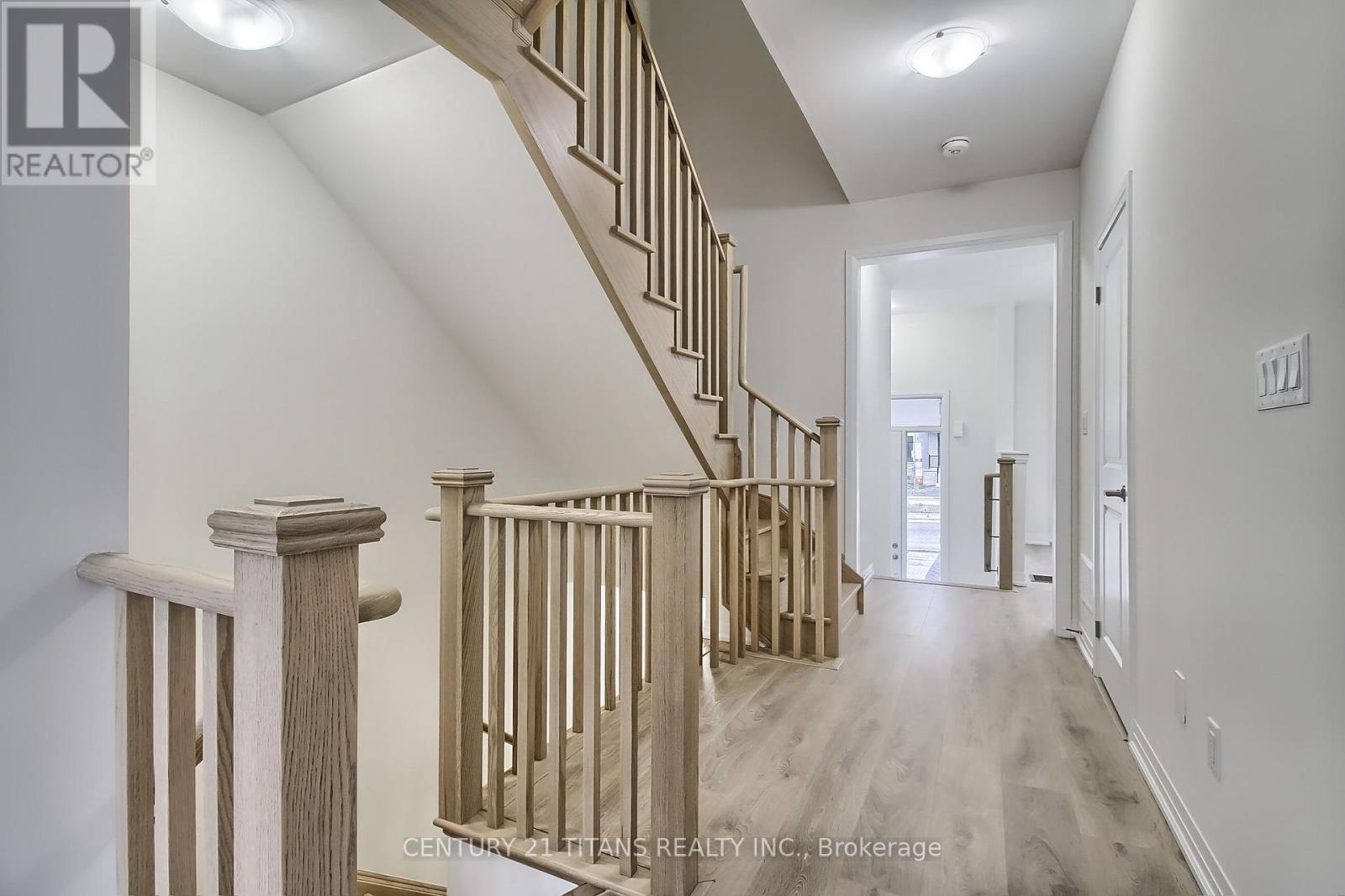 2733 Peter Matthews Drive, Pickering, Ontario  L1X 0M2 - Photo 11 - E13763946
