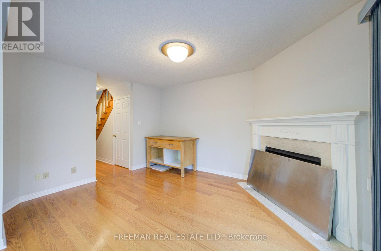 107 Brownstone Circle, Vaughan, Ontario  L4J 7R1 - Photo 11 - N13763942
