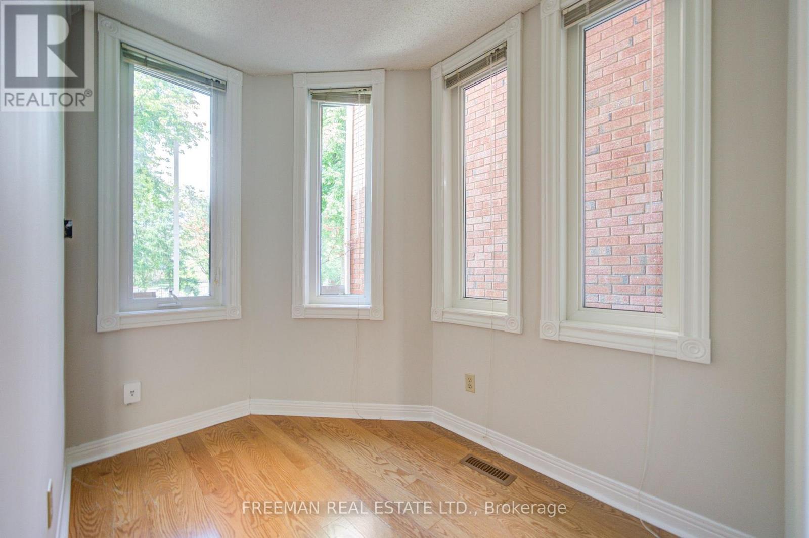 107 Brownstone Circle, Vaughan, Ontario  L4J 7R1 - Photo 5 - N13763942