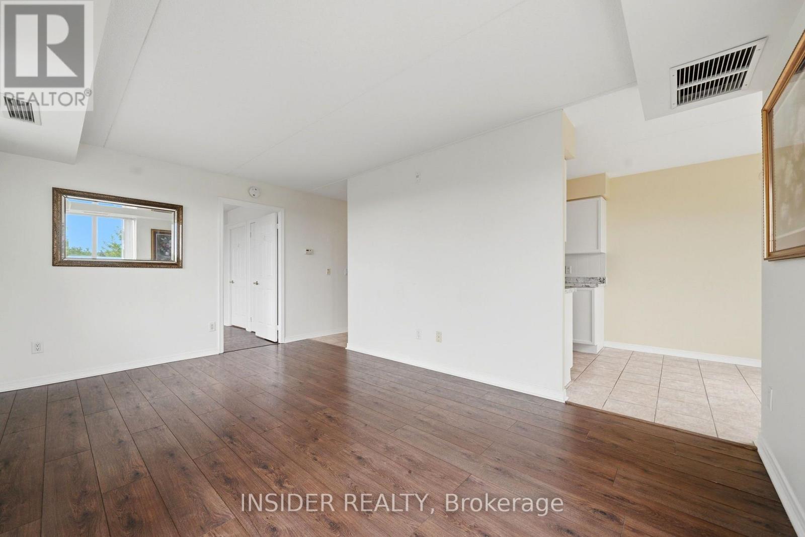 315 - 25 Via Rosedale Way, Brampton, Ontario  L6R 3J8 - Photo 11 - W13763990