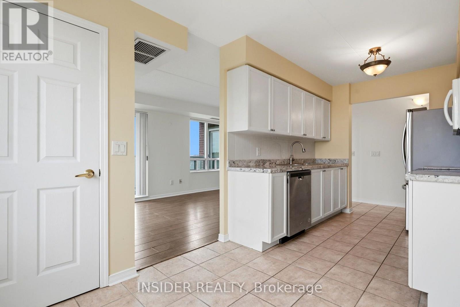 315 - 25 Via Rosedale Way, Brampton, Ontario  L6R 3J8 - Photo 9 - W13763990
