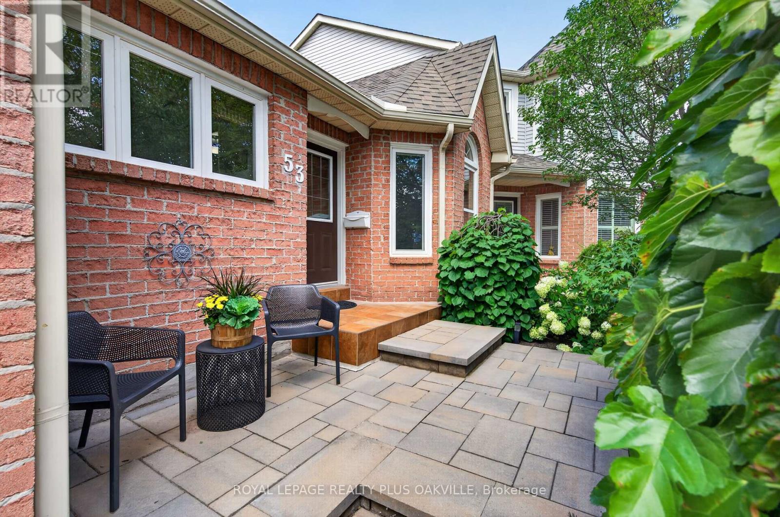 53 - 5255 Lakeshore Road, Burlington, Ontario  L7L 5X9 - Photo 2 - W13764004
