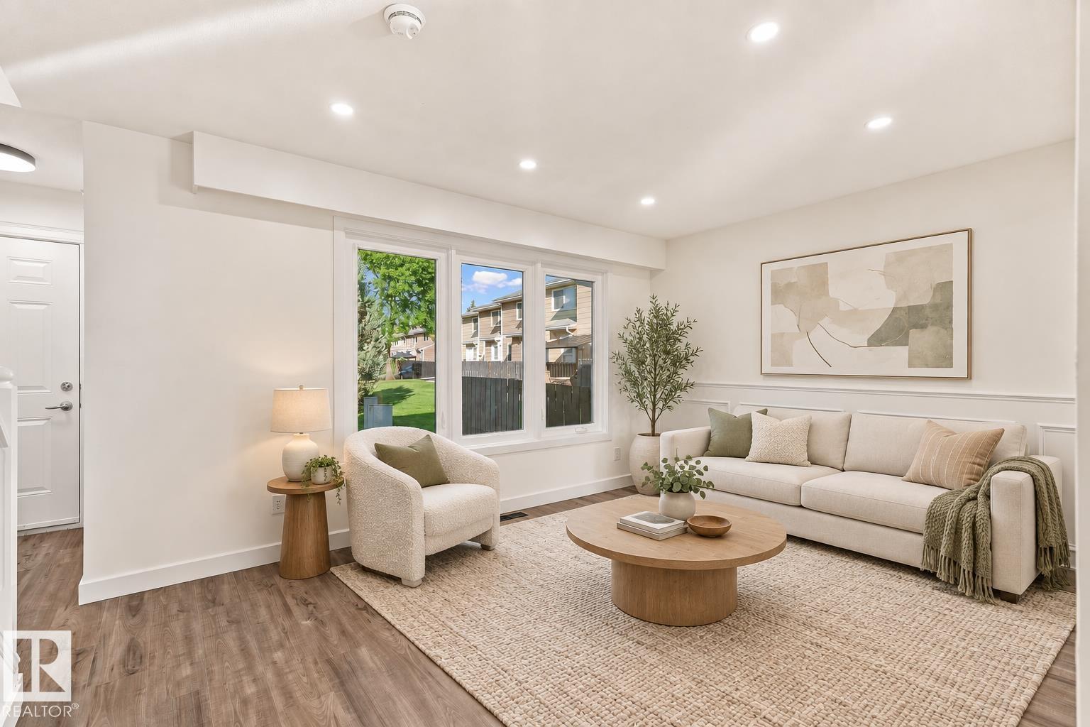 17325 85 AV NW, Edmonton, Alberta
