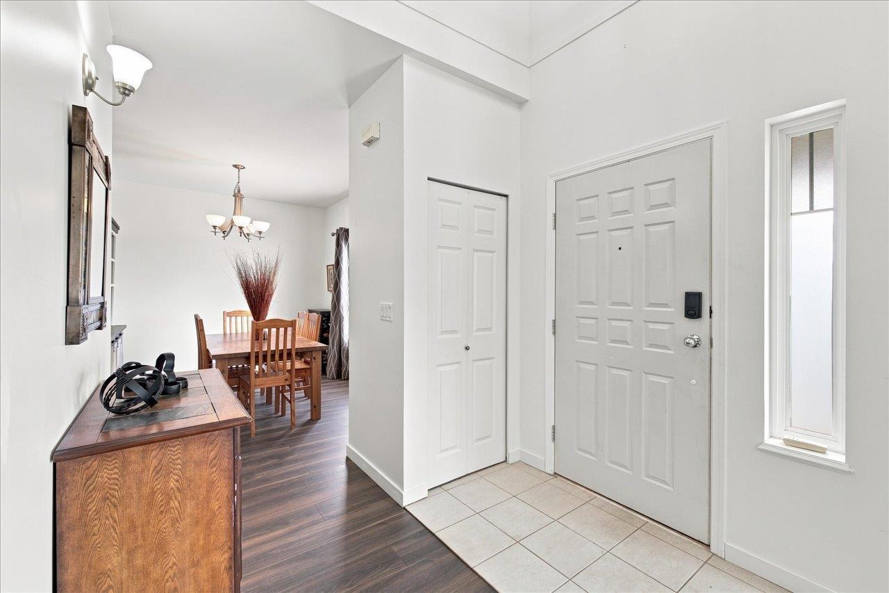 20503 66b Avenue, Langley, British Columbia V2Y 2X9 - Photo 4 - R3157359