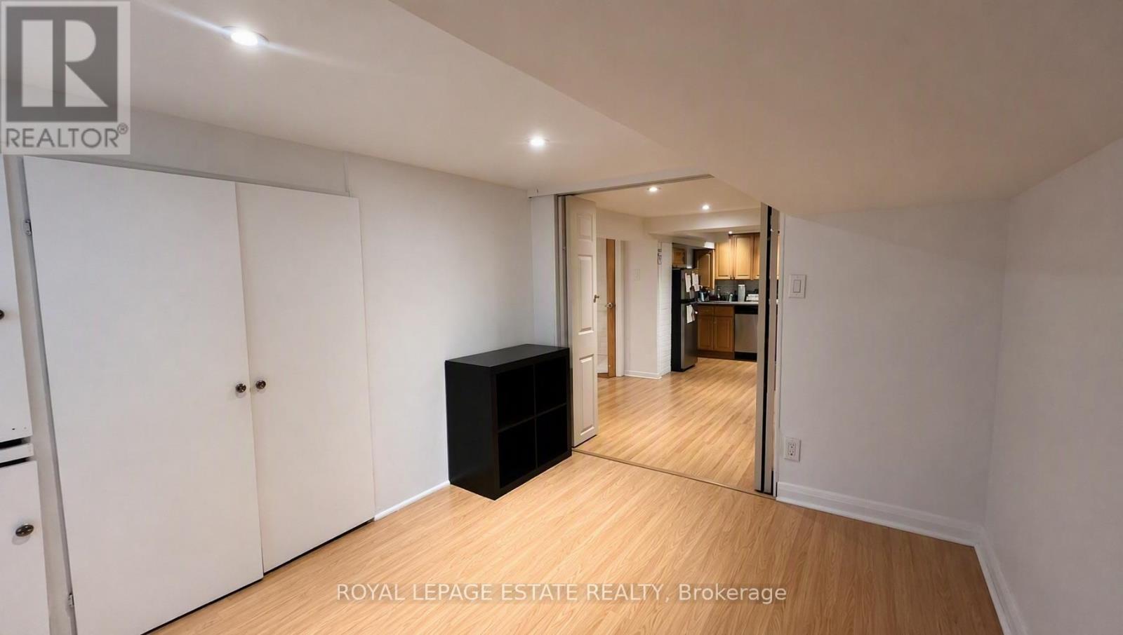 372 Victoria Park Avenue, Toronto, Ontario M4E 3S8 - Photo 10 - E13596180