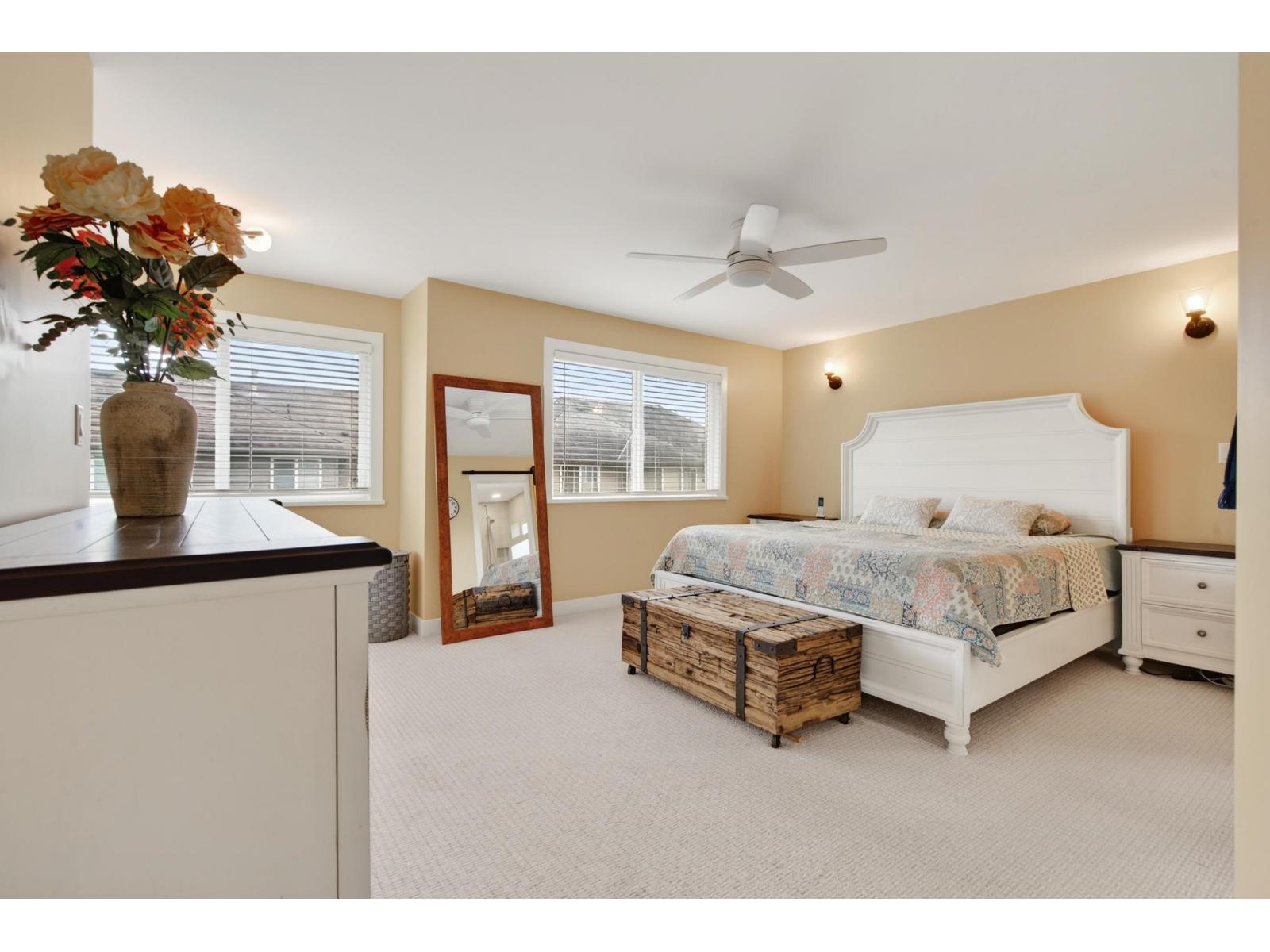 6876 192a Street, Surrey, British Columbia  V4N 0B7 - Photo 24 - R3163636