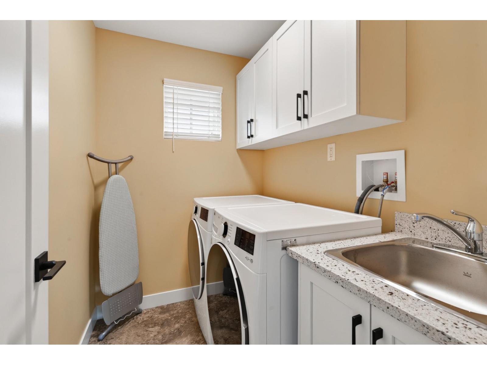6876 192a Street, Surrey, British Columbia  V4N 0B7 - Photo 29 - R3163636