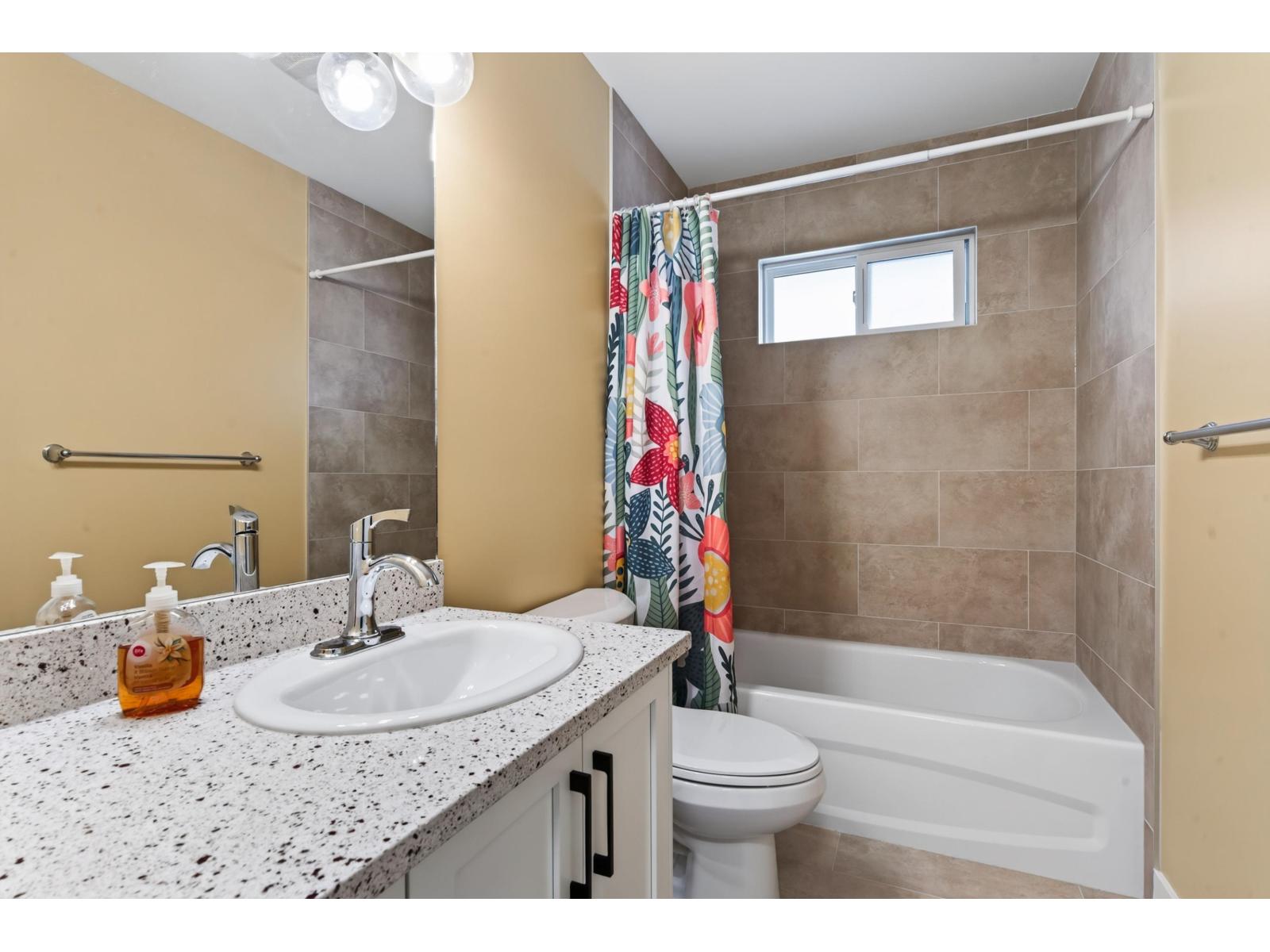 6876 192a Street, Surrey, British Columbia  V4N 0B7 - Photo 28 - R3163636