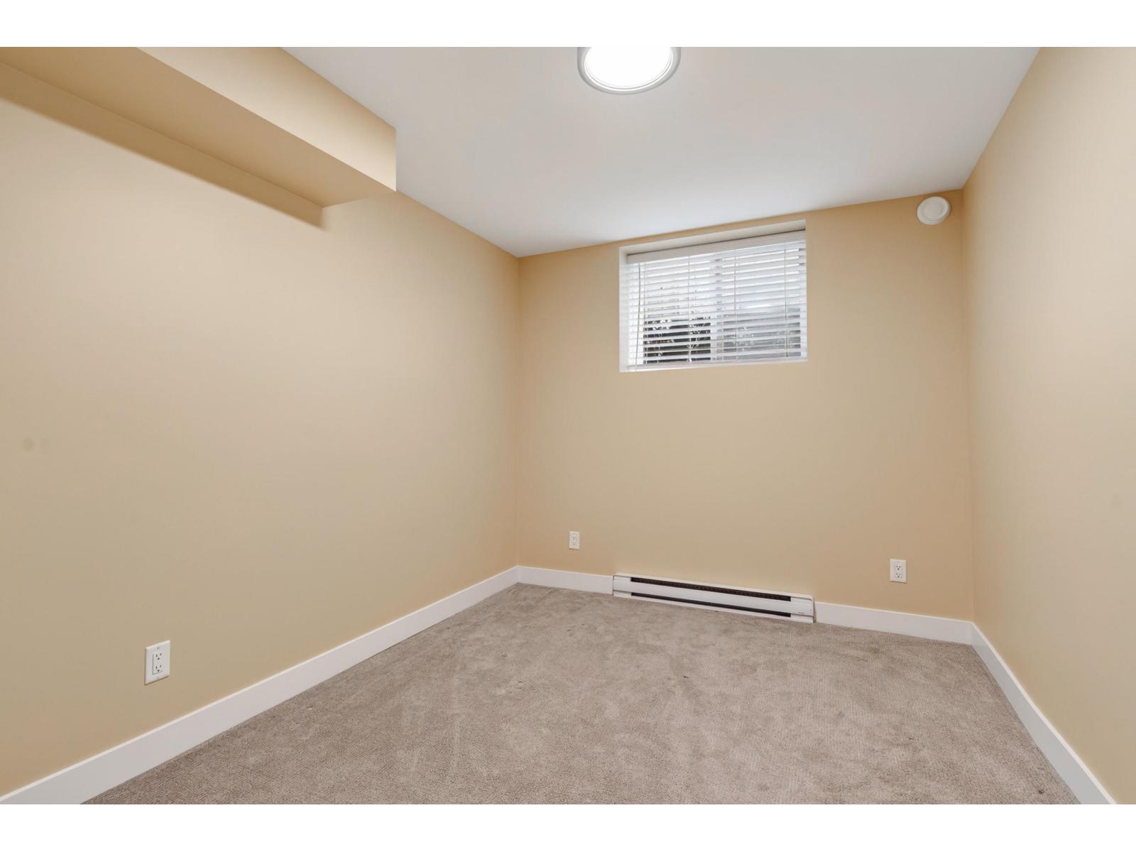 6876 192a Street, Surrey, British Columbia  V4N 0B7 - Photo 35 - R3163636